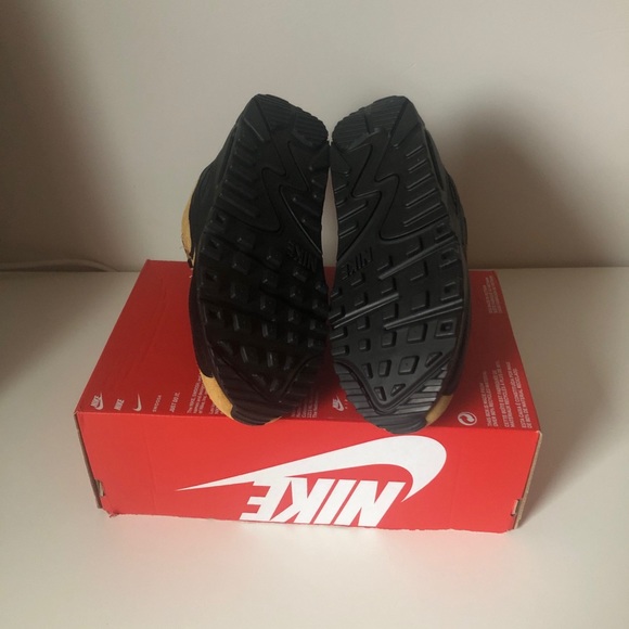 Nike Air Max 90 Essential - Picture 6 of 6